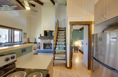 Big Sky Meadow Village Apartment | Big Sky Condo w/ Private Deck: 6 Mi to Ski Resort!