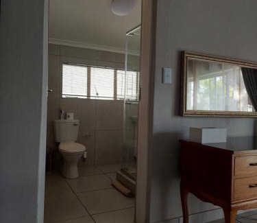 Brits House | Big Tree Guesthouse Brits