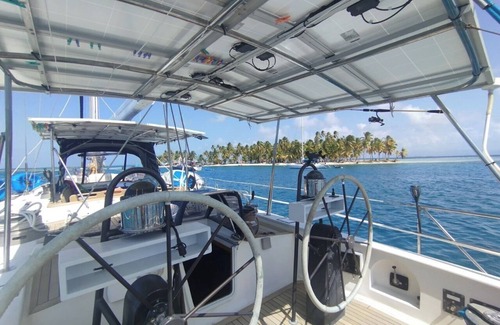 Carti Tupile Boat Rental | Biggest charter yacht in San Blas