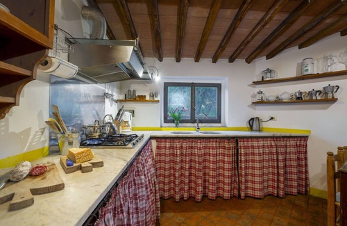 Greve in Chianti Villa | Bigiolo a Melazzano - Villa with private pool