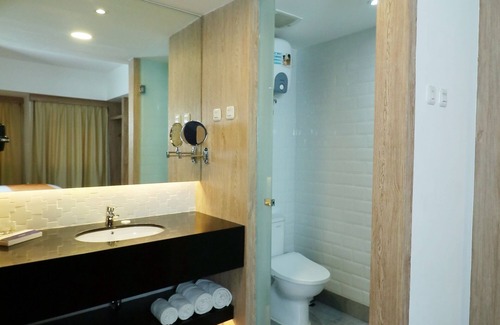 Bogor Tengah Hotel | Bigland Bogor Hotel Powered by Archipelago