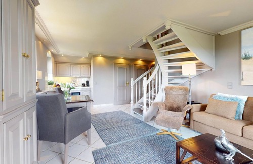 Großmorsum Apartment | Biike - Cozy maisonette with a view of the Morsum mudflats in a quiet location