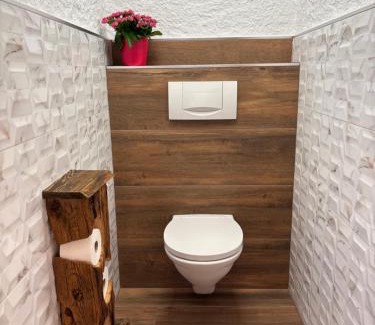 Goldegg Apartment | Biobergbauernhof Bergzeit Apartment in Goldegg