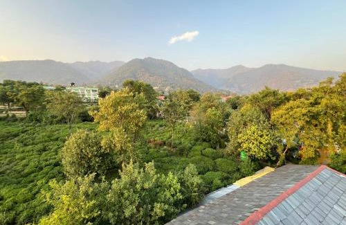 Gunehr Hotel | Bir Hotel by Aaroh