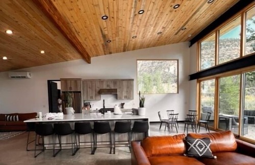 Escalante House | Birch Creek House