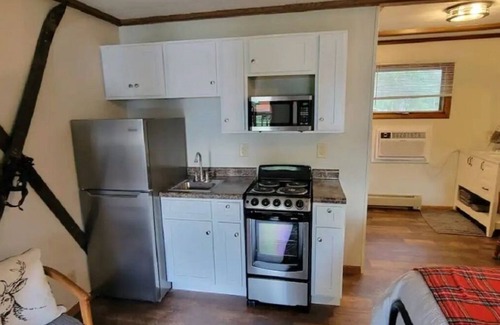 Hayward Resort | Birch Point Resort Kitchenette #10 - Lake Nelson