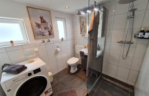 Bad Bergzabern Apartment | bird's nest Ferienwohnung in der Altstadt, offenes Fachwerk