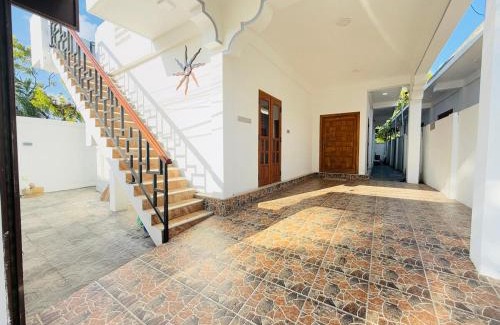 Trincomalee Villa | Birds Nest is charming retreat