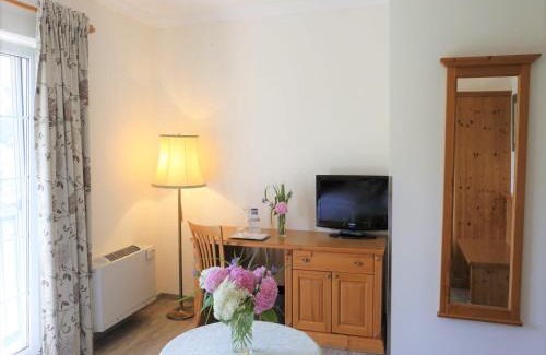 Gols Hotel | BIRKENHOF GOLS - B & B - Wohlfühl Hotel mit Wochenend-Restaurant