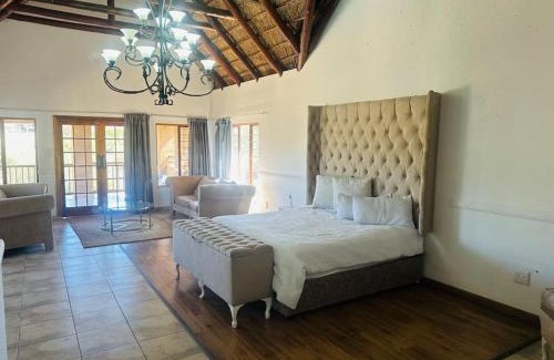 Muldersdrift Villa | Bishop's Manor Luxurious Retreat