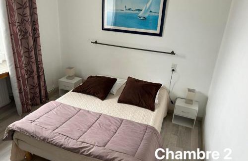 Tuffe Val de la Cheronne Hotel | Bistrot de L'abbaye