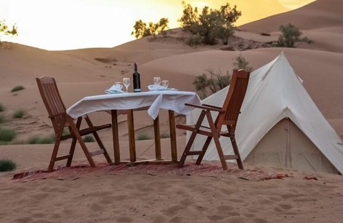 M'Hamid El Ghizlane RV Rental | Bivouac les Hommes Bleus exclusive camp