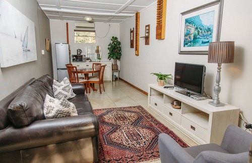 Mkuze Bed & Breakfast | Biweda Nguni B&B