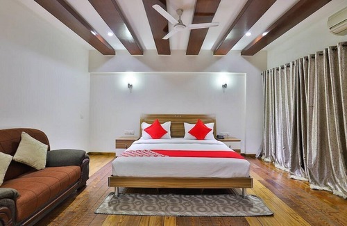 Bharuch Hotel | Biznotel by Pride Bharuch