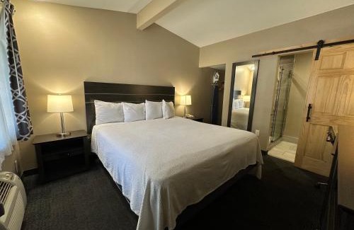 Lakeside Park Hotel | Black Jack Inn
