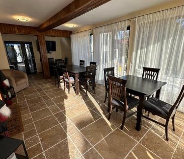 Paltinis House | Black Wolf PĂLTINIȘ