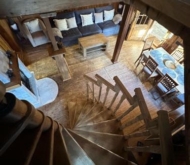 Paltinis House | Black Wolf PĂLTINIȘ