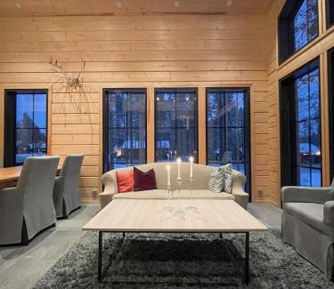 Sirkka Ski Chalet | Black Work Levi Aarni
