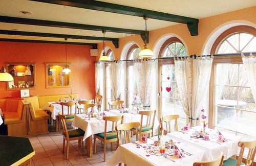 Neuwiese House | Blaudruck rooms - Country Hotel "Neuwiese" with traditional inn "At the Mill"