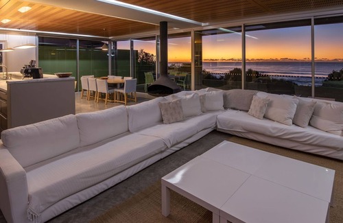 Blueys Beach House | Blencathra by the Sea
