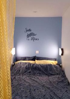 Mantilly House | Bleu - 3 star small gite with hot tub and heated pool