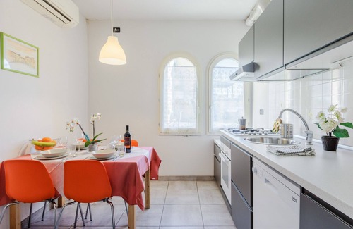 Lucca Apartment | "Bleu" apartment with swimming pool, Villa Gabriella