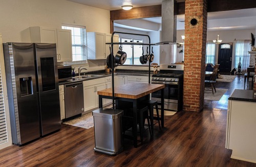 Waco House | Blissful Charm 3-bedroom house in charming DT Waco