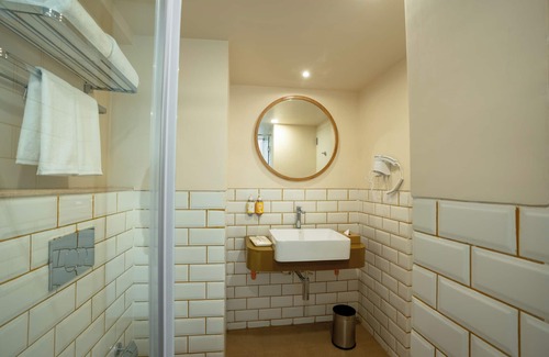 Andheri Hotel | Bloom Hub WEH Andheri