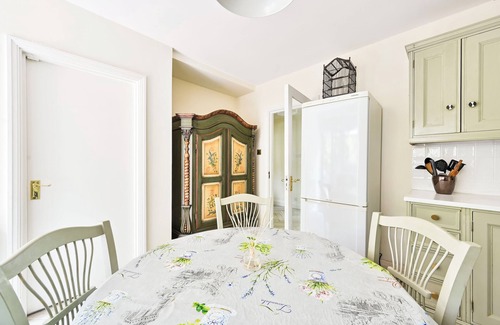Belgravia House | bloomrooms@Knightsbridge/HydePark