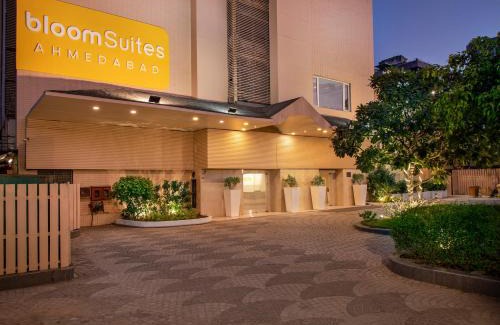 Ahmedabad Hotel | BloomSuites l Ahmedabad
