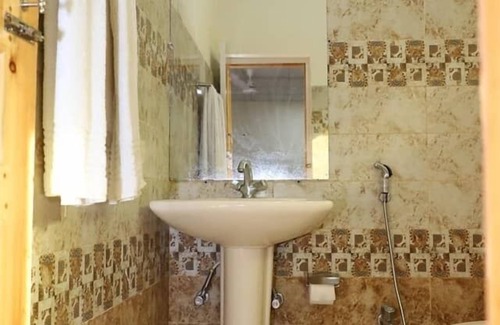 Gilgit Hotel | Blossom Guest House Gilgit