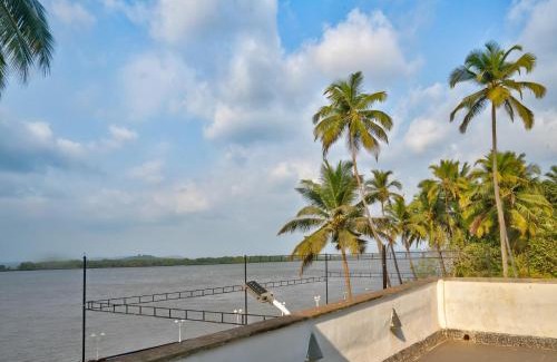 Ribandar Hotel | Blu Missel By The River