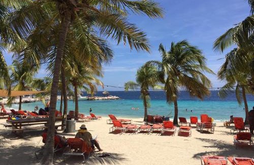 Sint Michiel Apartment | Blue Bay Penthouse REEF 5, BEACH GOLF POOL DIVE with OCEAN View