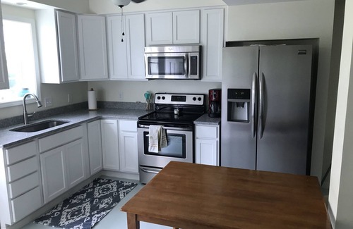 Wilmington Beach Cottage | Blue Bottoms Duplex- 2 Bdr. Lower Unit with Outdoor Living Space
