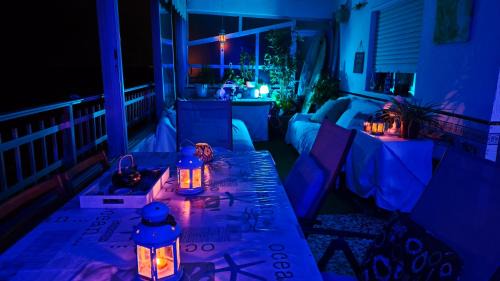 Tavernes de la Valldigna House | BLUE DOUBLE PRIVATE ROOM AT FRONT BEACH - HABITACION en la playa piso compartido