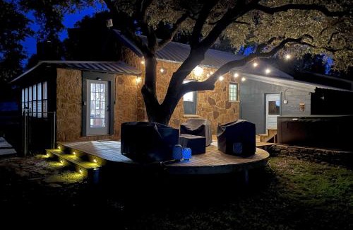 Johnson City House | Blue Haus