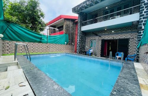 Lonavala House | Blue Heaven- Lonavala 2 Bhk with private pool!