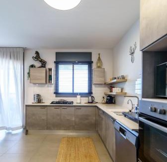 Nahariya Apartment | Blue Lagoon Achziv Vacation