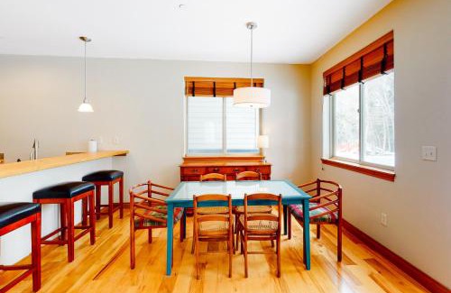 Willow Grove Apartment | Blue River Townhome Unit D6