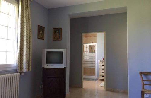 Vergt House | Blue room: a comfortable suite in the heart of a Périgord domain