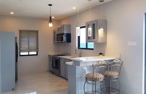 Runaway Bay Apartment | Blue Shores Hideaway