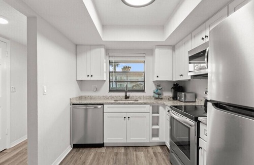 Southern Shores Villa | Blue Skies Oceanfront 2 bedroom townhouse