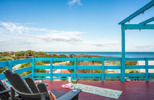Guilderton House | Blue View - UNINTERRUPTED OCEAN VIEWS FOR MILES