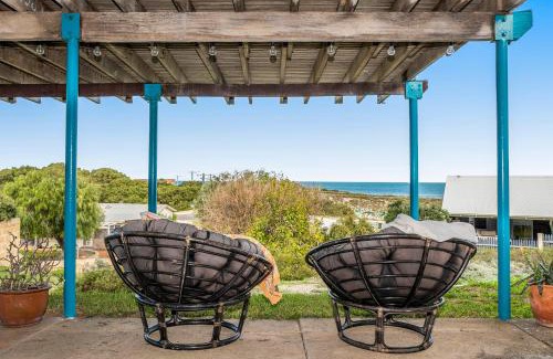 Guilderton House | Blue View - UNINTERRUPTED OCEAN VIEWS FOR MILES