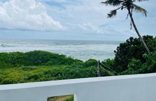 Thalaramba Hotel | Blue Waves Ocean Mirissa