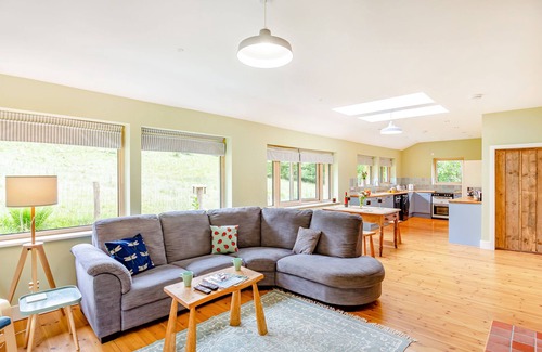Cymau Cottage | BLUEBELL, family friendly, country holiday cottage in Brymbo