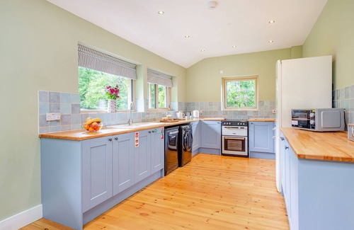 Cymau Cottage | BLUEBELL, family friendly, country holiday cottage in Brymbo
