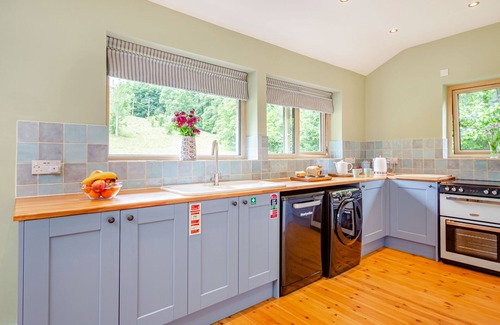 Cymau Cottage | BLUEBELL, family friendly, country holiday cottage in Brymbo