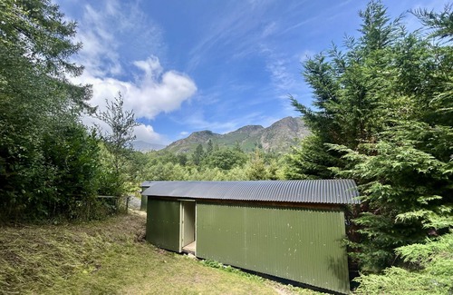 Coniston Cabin | Bluebell Lodge, Lake District Shepherd's Hut for 2