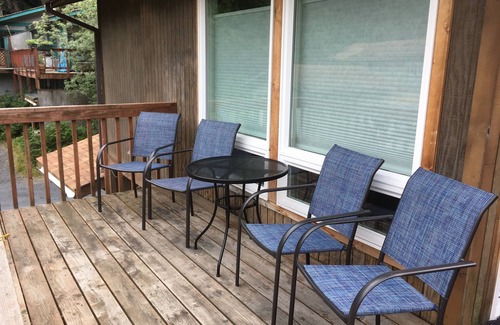 Seward House | Blueberry Haven - At the Base of Mt. Marathon